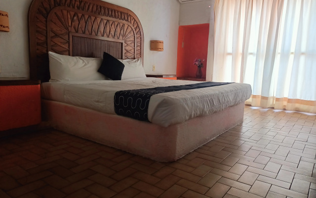 Hotel Plaza Tucanes