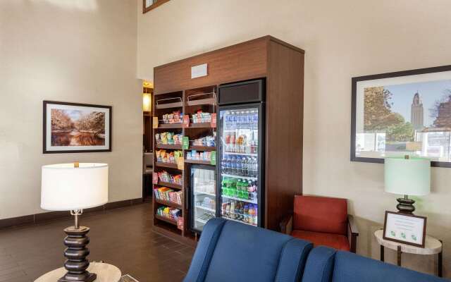 Comfort Suites Lincoln North