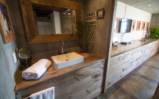 Ipanema Hills Loft