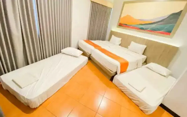 Front One HK Resort Simpang Lima Semarang