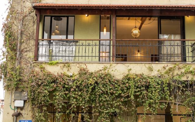 Sasson & Co Luxury 2 BR Apt On Shabazi