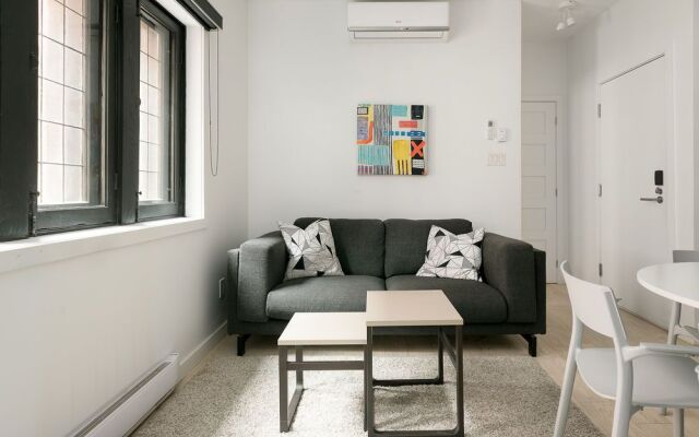 Colorful 2br In Downtown Mtl By Sonder