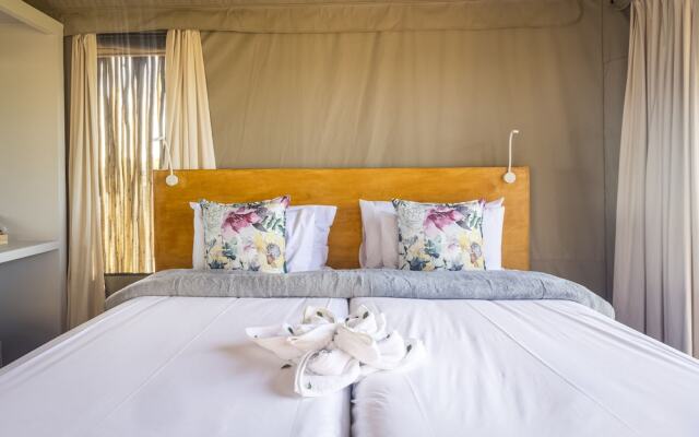 Ndhula Luxury Tented Lodge