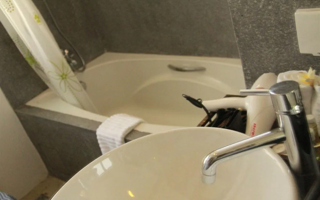 Frangipani Villa Hotel II