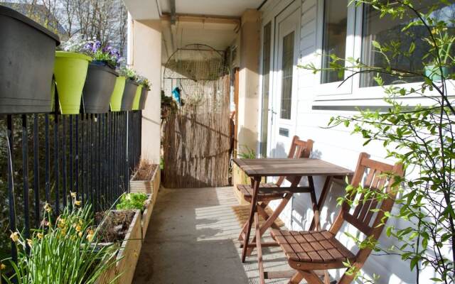 2 Bedroom Central Apartment