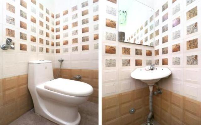 OYO 28180 Hotel Piyush