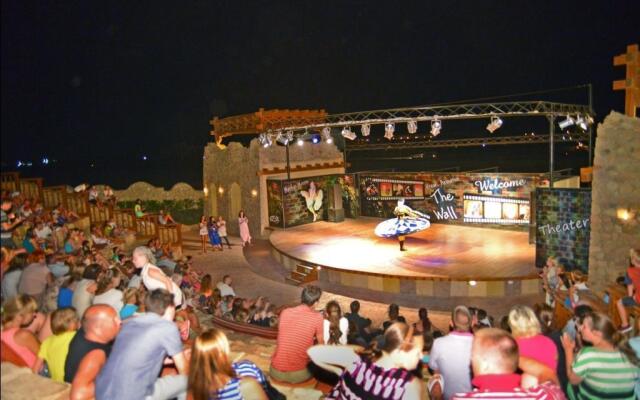 Charmillion Club Aqua Park