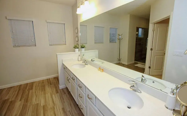 3941 Sonoma