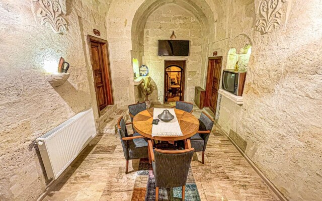 Heritage Cave Suites