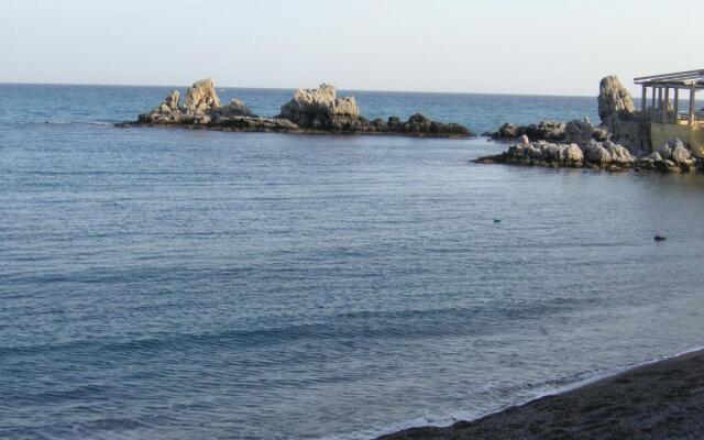 Maria Studios and Apartments