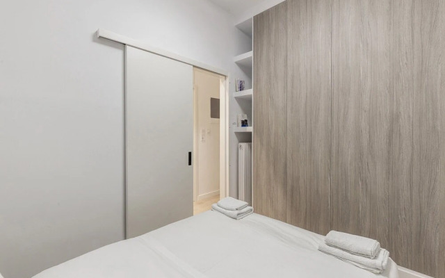 Pangrati Grove Apartment