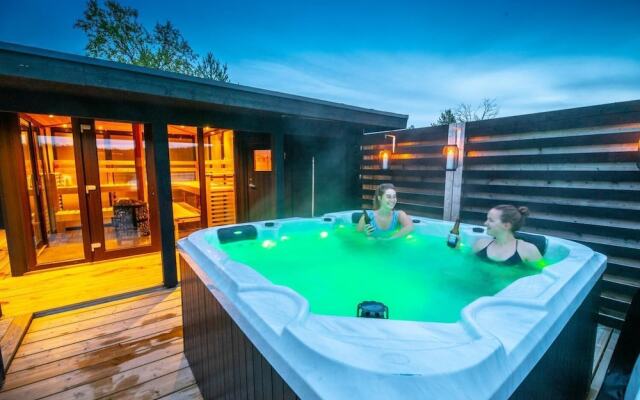 Aurora Mountain Lodge