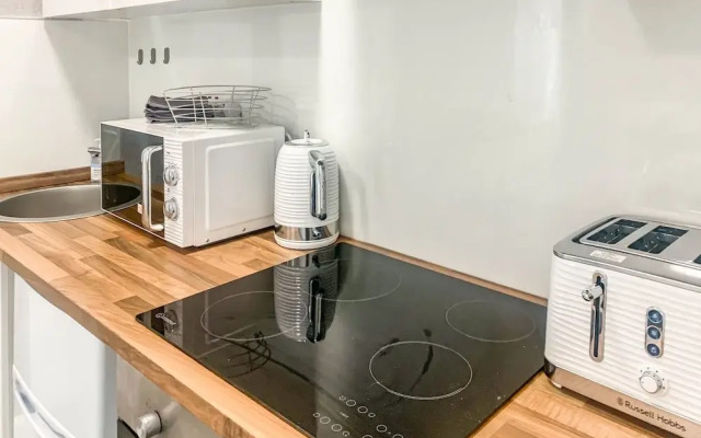The Rosebery Retreat By The Castle 1-bed Apartment