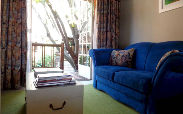 TreeTops & Treats Guest House