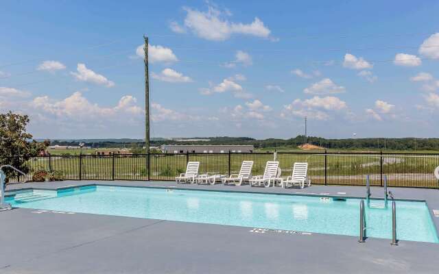 Quality Inn Calera I-65 exit 231