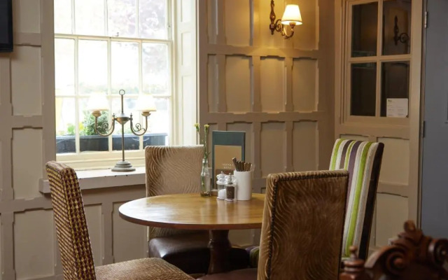Chequers Inn by Greene King Inns