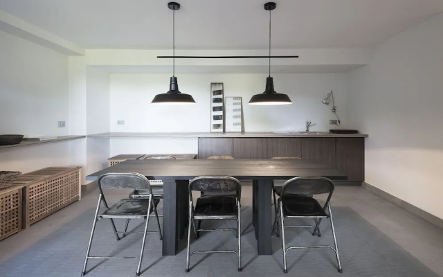 Suite & Pool Como