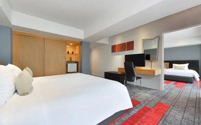 BelAire Bangkok Hotel