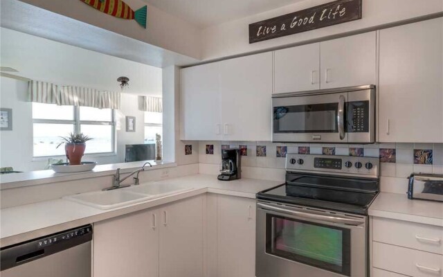 Bahia Vista 17881 - Two Bedroom Condo