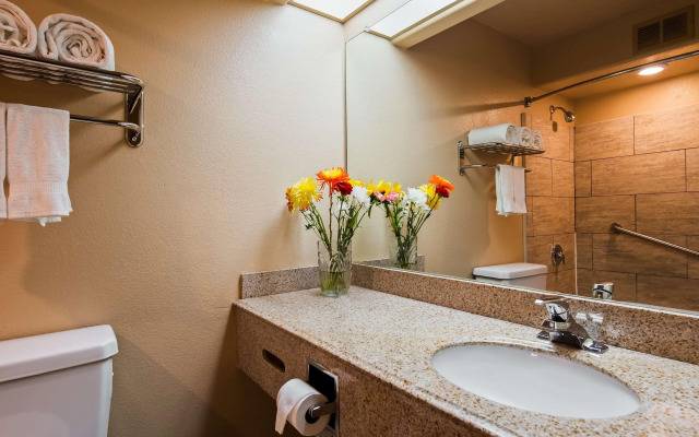 Best Western Escondido Hotel