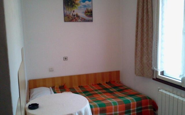 Sportna 17 Guest Rooms