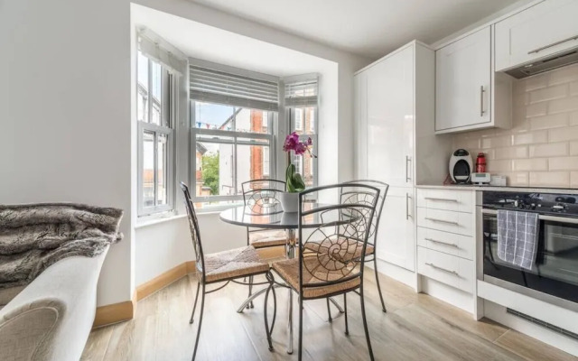 Seagrass Henley - 2 Bed Entire Serviced Apartment