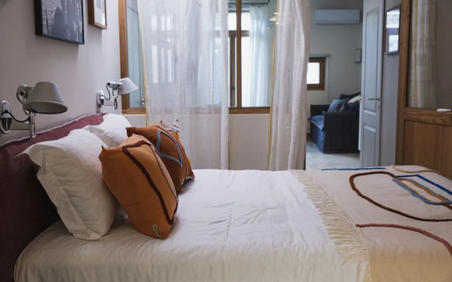 Les Suites The Marcel