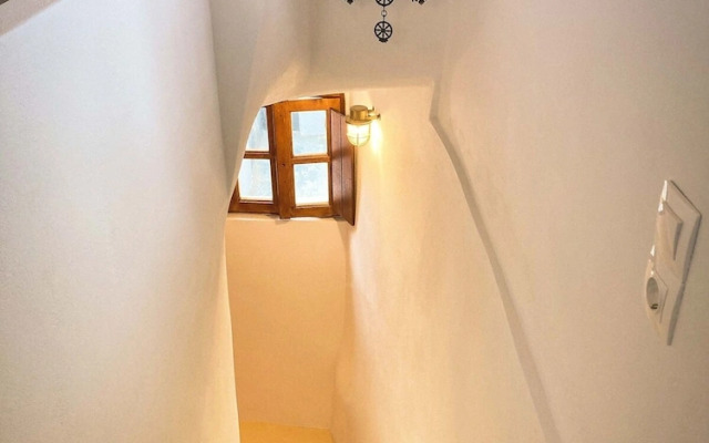 The Commander s House
