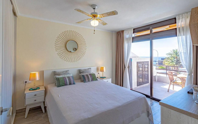 Panoramic View Sunflower Apartment by DreamHomesTenerife