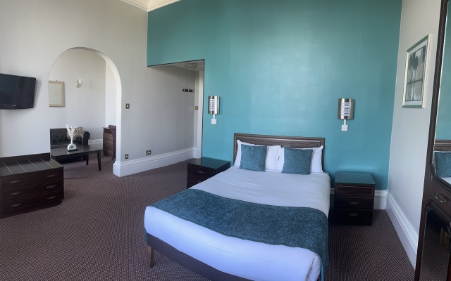 Royal Clifton Hotel