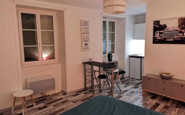 Studio City La Rochelle 2