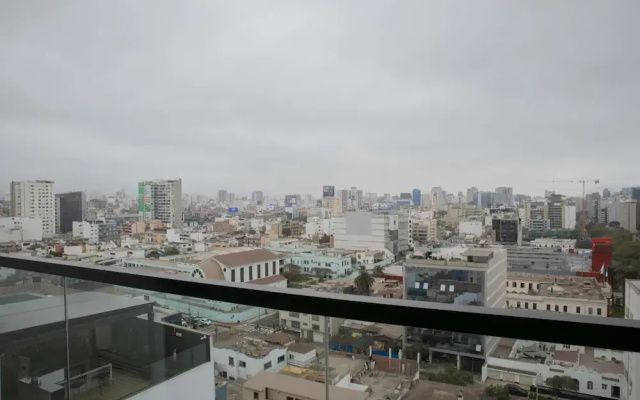 w Delightful 2BR w Balcony in Miraflores