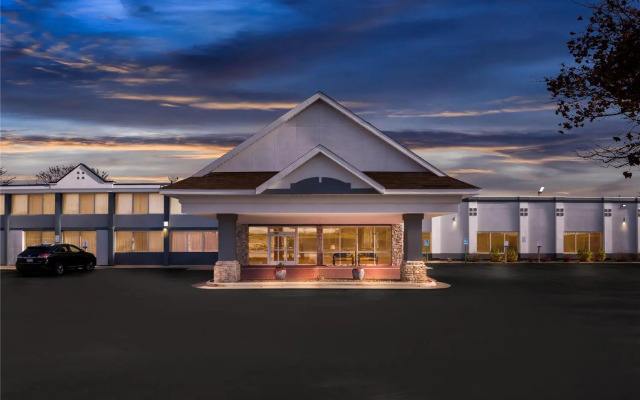 Suburban Studios Fort Dodge