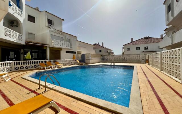 Albufeira Central 3 With Pool by Homing
