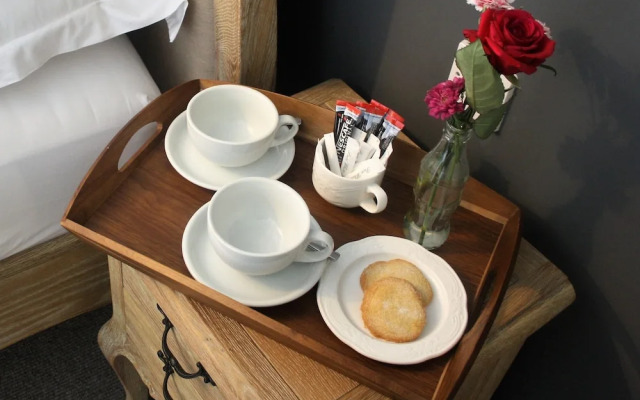 The Three Horseshoes Warham