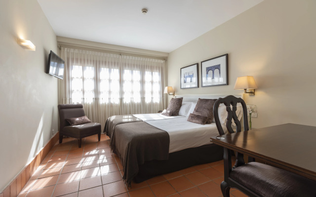Hotel San Antonio El Real