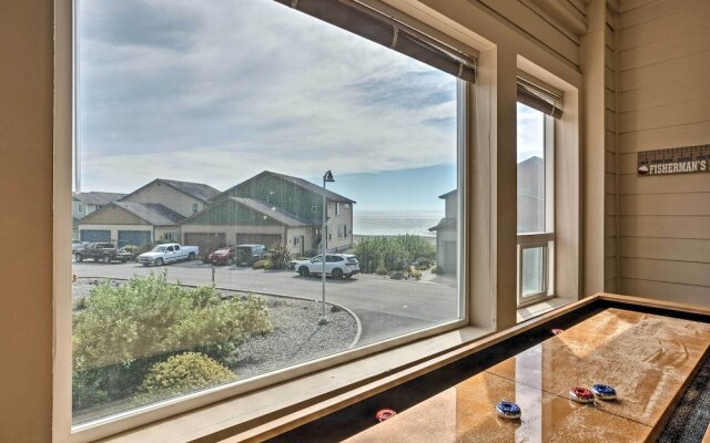 Gold Beach Townhome With Ocean Views & Sunroom!