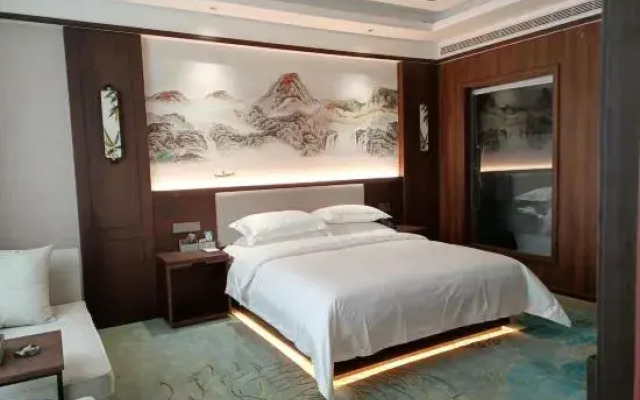 Huatai Hotel