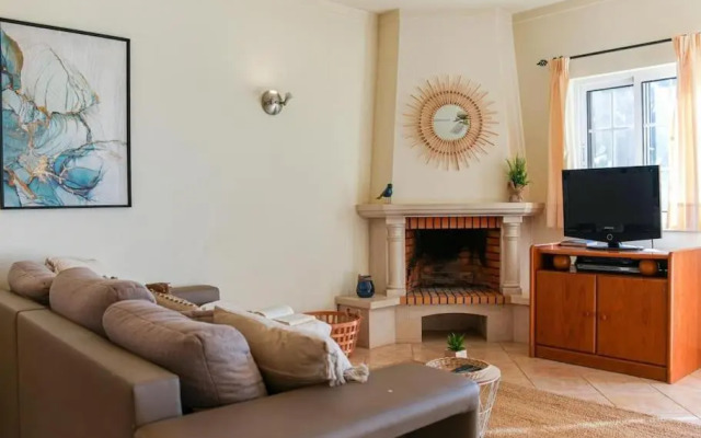 Villa Jóia da Galé by Stay-ici, Algarve Holiday Rental