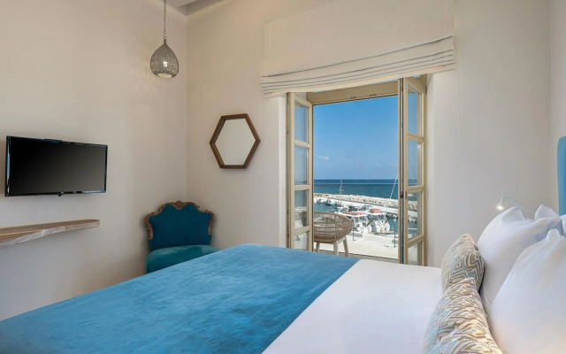 Avra Apartments Kolymbari Harbour