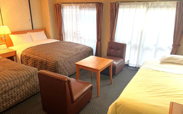Business Inn Sennichimae Hotel