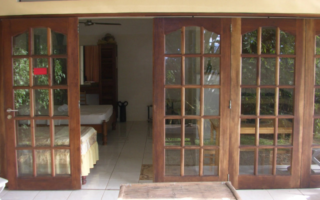 Sunrise Palais Boracay