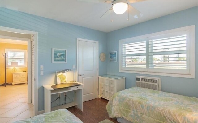 Seabreeze 2 Bedroom Home by Redawning