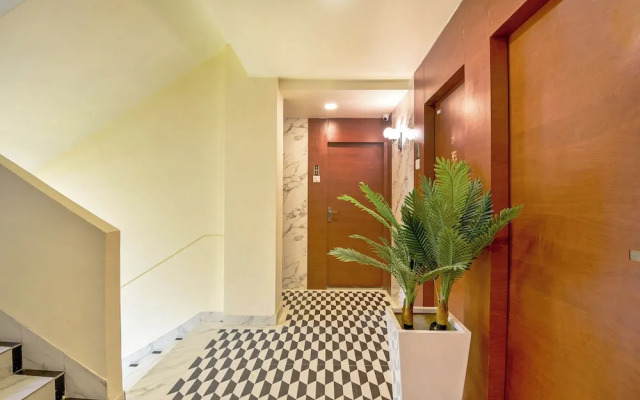 THE Solitaire Residency