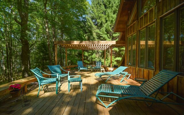 Shoreline Chateau 4 Bedroom House