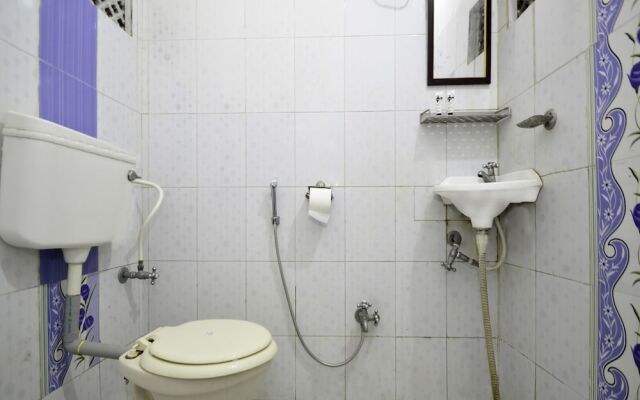 OYO 10704 Hotel Lake Haveli