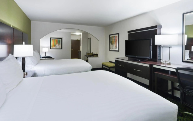 Holiday Inn Express and Suites - Stroudsburg
