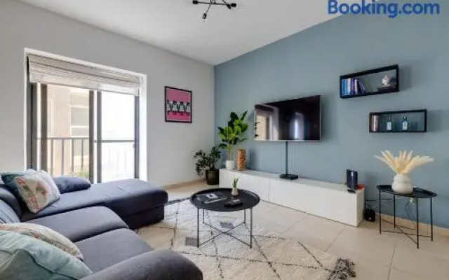 Seaside Bliss 3BR Holiday Apartment Sliema