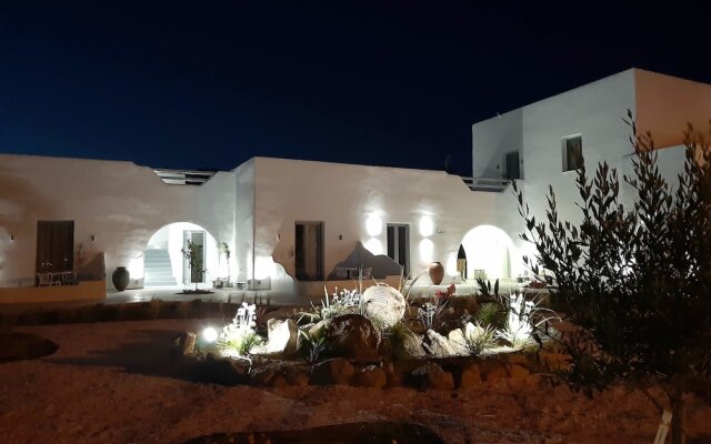 Crystal Mare Suites