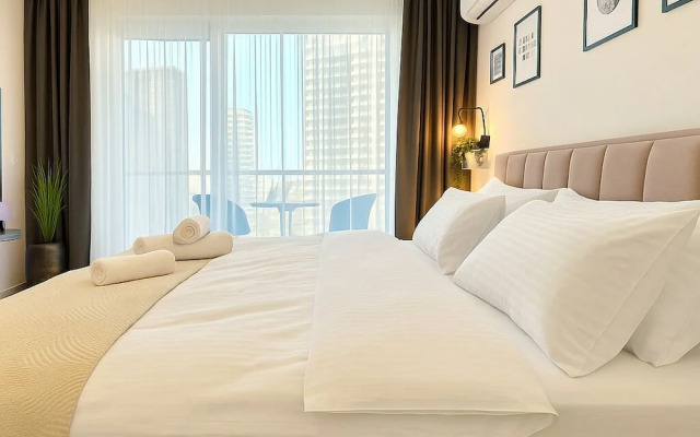Queen's Park Residence Apartments